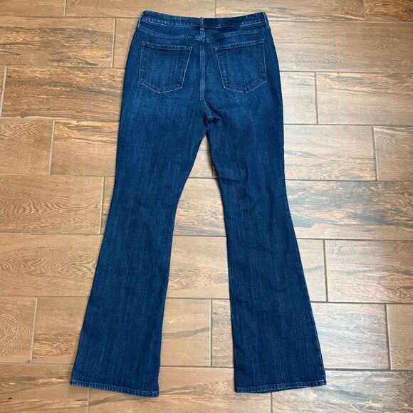 Old Navy Extra High Rise Flare Secret Smooth Pockets Size 12 TALL - Picture 7 of 7